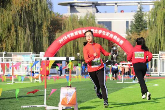 刻苦训练篮球时如何避免受伤的建议_0